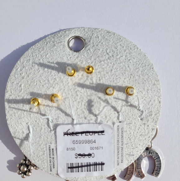 NWOT Free People Southwestern Bohemian Earring Set Mix - Picture 5 of 5